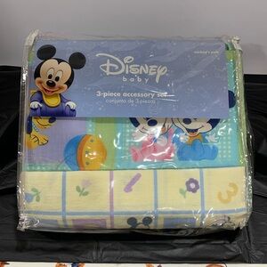 DISNEY BABY MICKEY’S PALS 3 PIECE ACCESSORY SET
